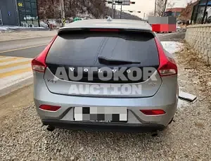 2018, Volvo / V40, VIN: YV1MV79K0J2496416, diesel