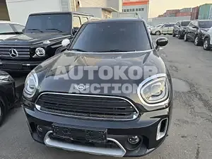2021, MINI / Countryman, VIN: WMW31BR08N3N65348, 22857 км., gas