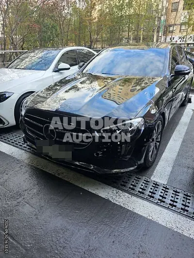 2021, Mercedes-Benz / e300, 53000 км., gas