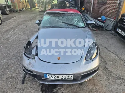 2024, Porsche / 718 boxster, 19551 км., gas, 4000 куб.см.