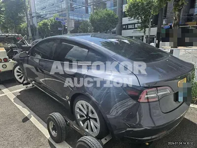 2021, Tesla / Model 3, 87308 км., electric