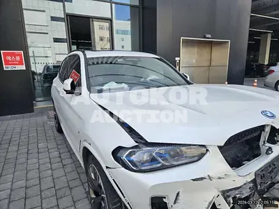 2024, BMW / iX3, 20000 км., electric