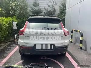 2018, Volvo / XC40, 100000 км., gas