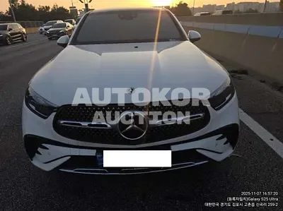 2024, Mercedes-Benz / glc300 coupe, 32435 км., gas