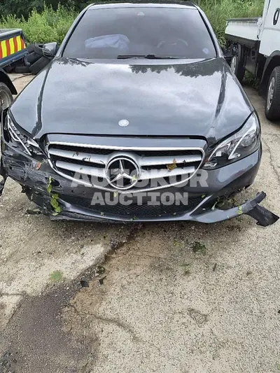 2016, Mercedes-Benz / e300, 97631 км., diesel