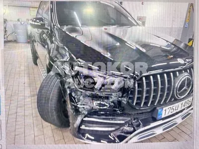 2021, Mercedes-Benz / gle53, VIN: W1NFB6BBXMA461219, 28095 км., gas