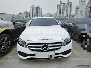 2017, Mercedes-Benz / E 220, 109420 км., diesel