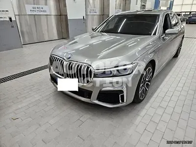 2022, BMW / 745, 72570 км., hybrid