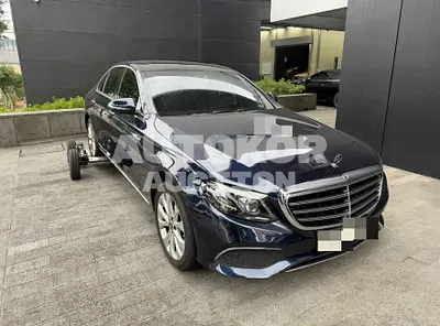 2018, Mercedes-Benz / e300, 106058 км., gas