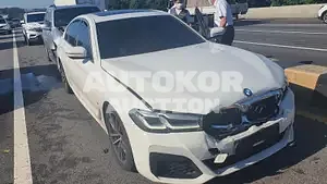 2022, BMW / 520, VIN: WBA11BH09NWX59863, gas