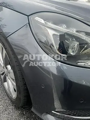 2015, Mercedes-Benz / E 300, unknown
