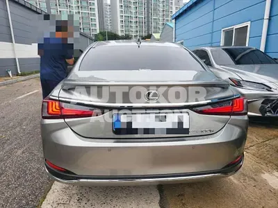 2025, Lexus / ES 300, 167 км., hybrid