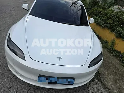 2024, Tesla / Model 3, electric