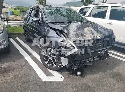 2022, Kia / Sportage, VIN: KNAPX81GBNK007977, 15000 км., hybrid
