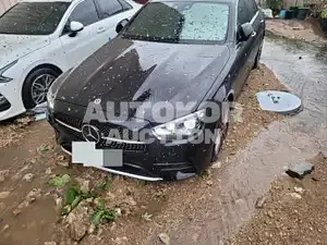 2022, Mercedes-Benz / E 350, VIN: W1KZF8GB8NB063988, 2000 км., gas