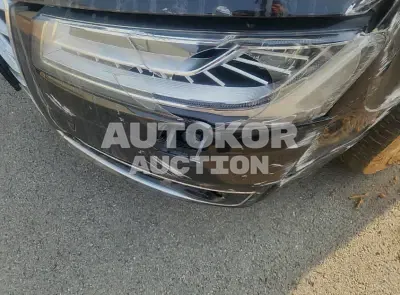 2015, Audi / A8, VIN: WAUZZZ4H1FN005606, 254976 км., gas