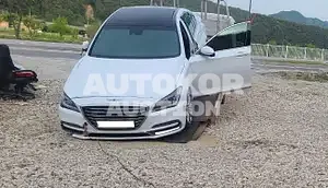 2017, Genesis / G80, VIN: KMHGM41DDHU225183, gas