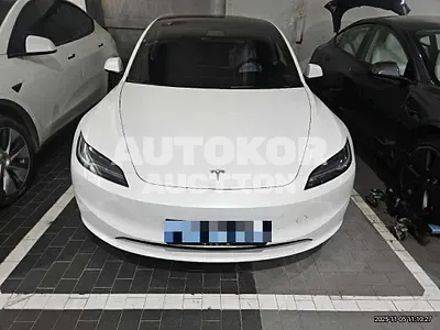 2024, Tesla / Model 3, electric