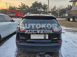 2018, Jeep / Cherokee, VIN: 1C4PJMCB5KD125099, gas, 2360 куб.см.