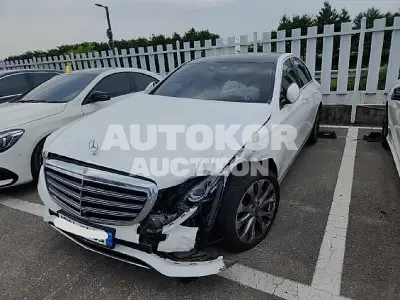 2018, Mercedes-Benz / E 300, VIN: WDDZF4JB3JA392616, 49072 км., gas