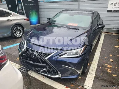 2023, Lexus / ES 300, VIN: JTHBA1C12P2014947, 6453 км., hybrid