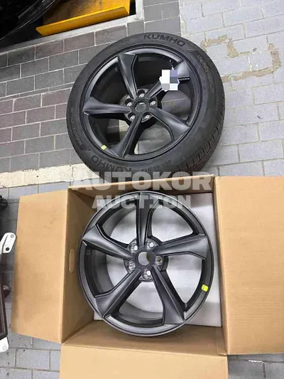 2026, Tesla / Model Y, unknown