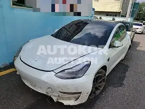 2021, Tesla / Model 3, 135676 км., electric