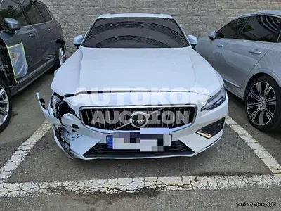 2024, Volvo / S60, 4076 км., gas