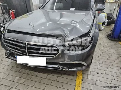 2023, Mercedes-Benz / e300, VIN: W1KZF5EB7PB147885, 6654 км., hybrid