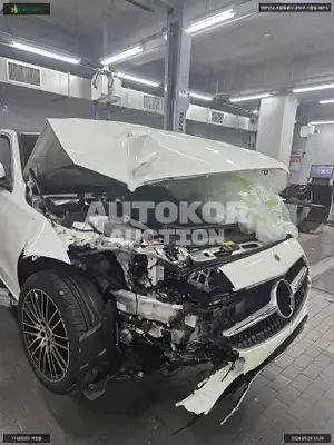 2024, Mercedes-Benz / C 300, VIN: W1KAF4HBXRR203024, gas