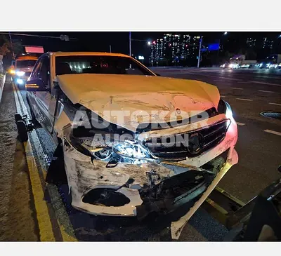 2015, Mercedes-Benz / e220, 260621 км., diesel