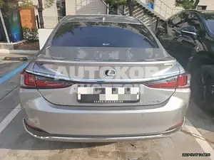 2023, Lexus / ES 300, VIN: JTHBA1C19P2019580, 6532 км., hybrid