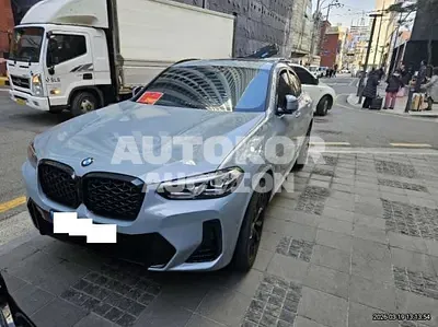 2025, BMW / X4, 1261 км., gas