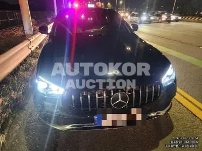 2022, Mercedes-Benz / E 350, 26599 км., gas