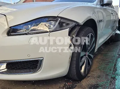 2019, Jaguar / XJ, VIN: SAJAA22P7KNW17698, 23734 км., diesel