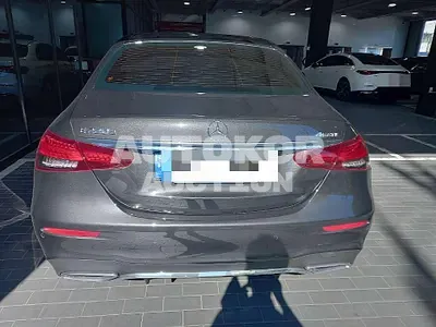 2022, Mercedes-Benz / E 220, 37907 км., diesel
