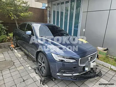2023, Volvo / S90, 28706 км., gas