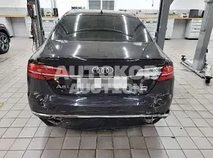 2015, Audi / A8, VIN: WAUZZZ4H4FN026269, 150000 км., diesel