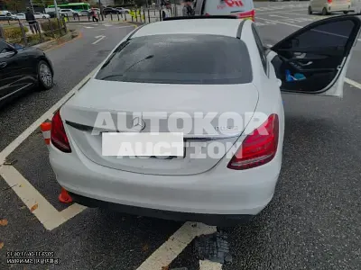 2017, Mercedes-Benz / C 200, VIN: WDDWF4CB1HF584713, 54711 км., gas