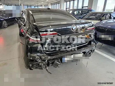 2022, BMW / 740i, 61990 км., gas