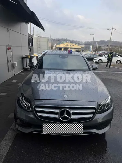 2016, Mercedes-Benz / e200, VIN: WDDZF4CB5HA130801, 72416 км., gas, 1991 куб.см.