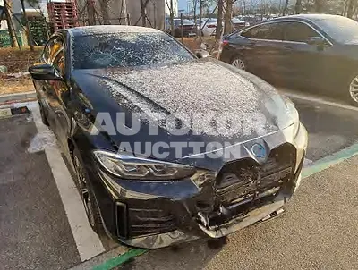2022, BMW / i4, VIN: WBY71AW02NFM99685, 17319 км., electric