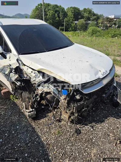 2024, Kia / Sportage, VIN: KNAPX81GBRK170705, hybrid