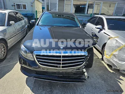 2017, Mercedes-Benz / E 300, 63940 км., gas