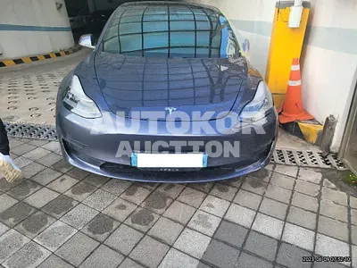2020, Tesla / Model 3, VIN: 5YJ3E1EA6LF583573, 92785 км., electric