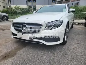 2017, Mercedes-Benz / E 200, unknown