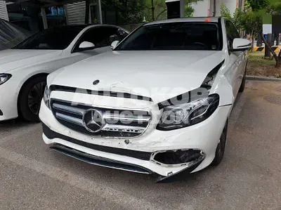 2020, Mercedes-Benz / e300, 100000 км., gas, 1991 куб.см.