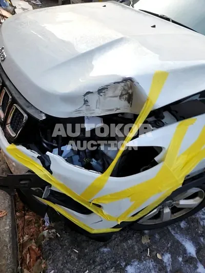 2018, Jeep / Compass, VIN: 3C4NJDBB6JT396559, 88594 км., gas