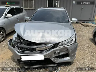 2017, Honda / Accord, VIN: 1HGCR2680HA511873, 52487 км., gas, 2356 куб.см.