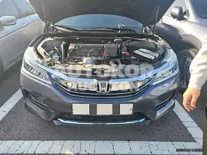 2017, Honda / Accord, VIN: 1HGCR2680HA515827, 72180 км., gas